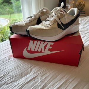 Nike Waffle Debut Shoes